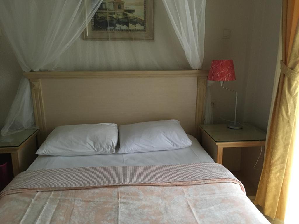 Melaike Hotel Fokaja Zewnętrze zdjęcie