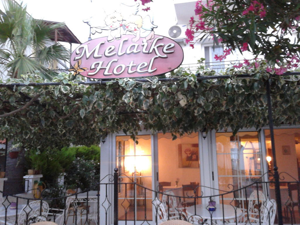 Melaike Hotel Fokaja Zewnętrze zdjęcie